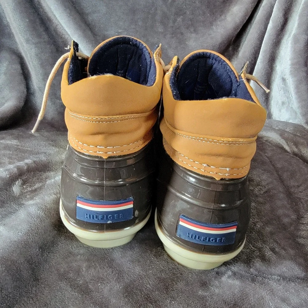 Tommy Hilfiger Duck Boots Womens 8 Brown Good Lace Up Rain Boots TWHEAT-M